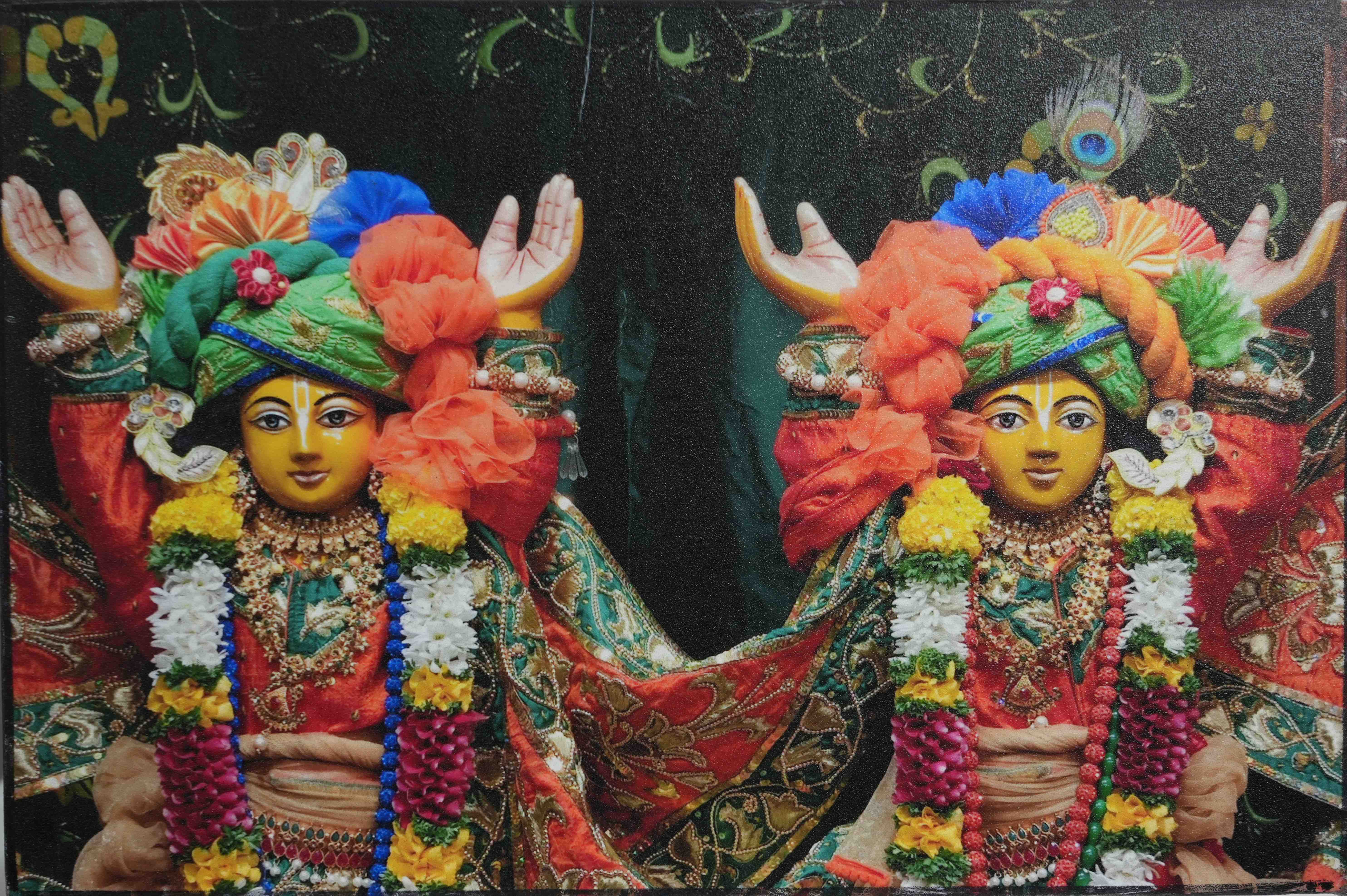 Gaur Nitai Photo Frame  200
